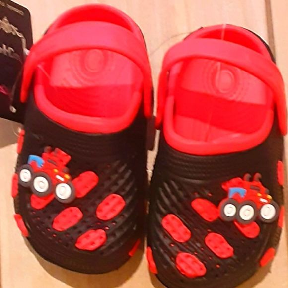 😍❤CHILDREN CLASSIC CLOGS SHOES - Picture 1 of 4